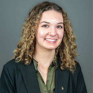 Meet your Posher, Isabella